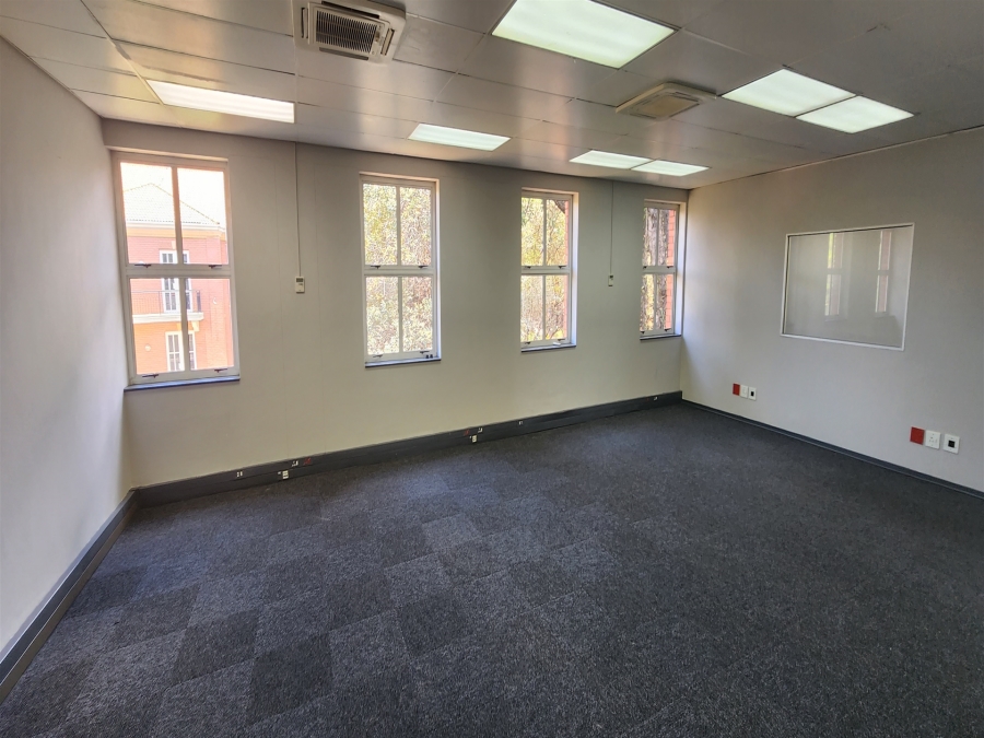 To Let commercial Property for Rent in Chislehurston Gauteng