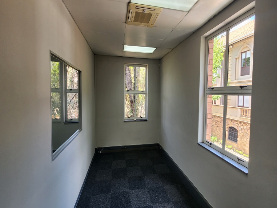 To Let commercial Property for Rent in Chislehurston Gauteng