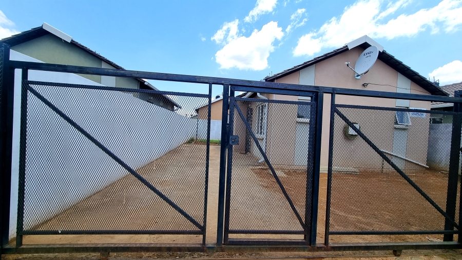 2 Bedroom Property for Sale in Windmill Park Gauteng