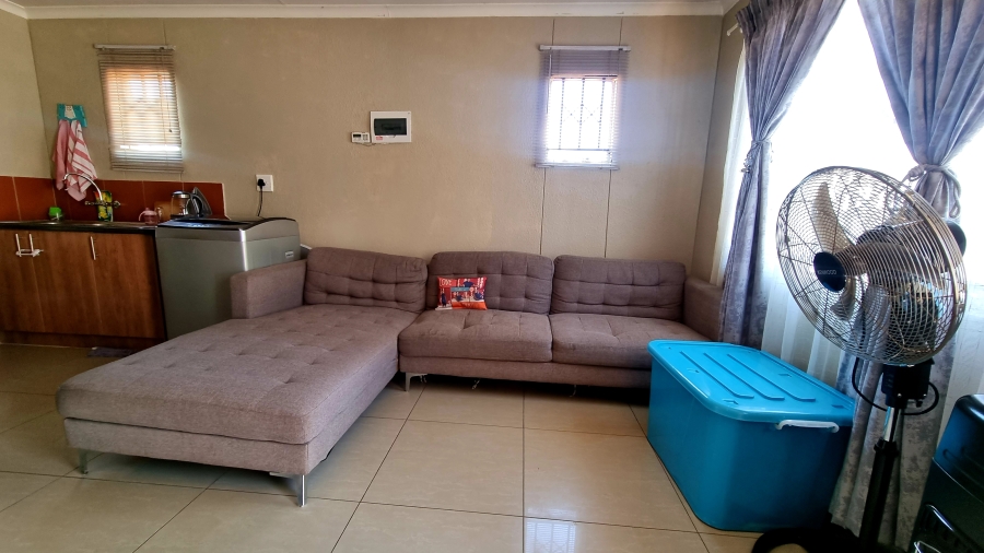 2 Bedroom Property for Sale in Windmill Park Gauteng