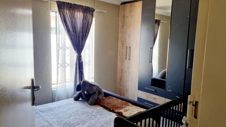 2 Bedroom Property for Sale in Windmill Park Gauteng