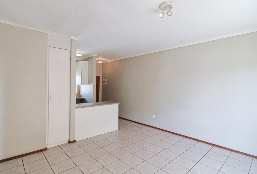 To Let 2 Bedroom Property for Rent in Sundowner Gauteng