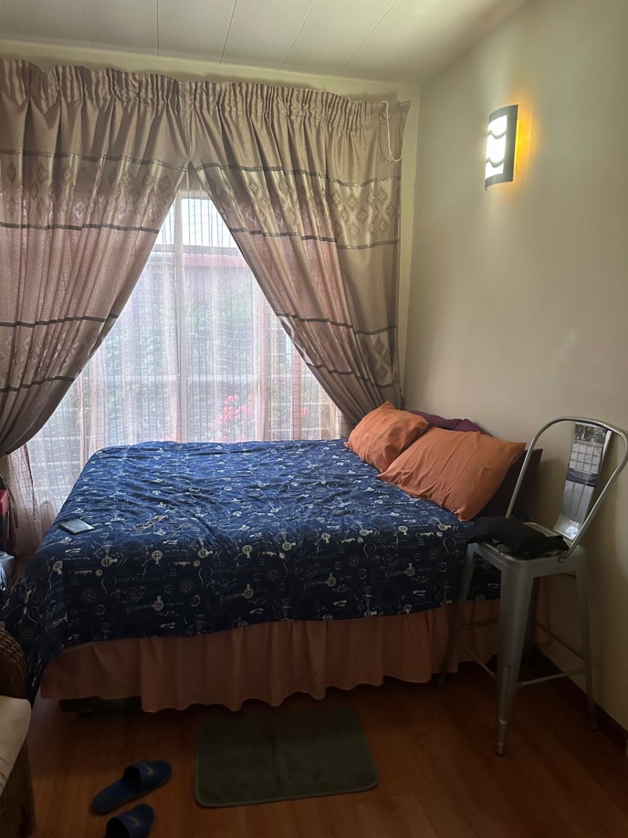 To Let 1 Bedroom Property for Rent in Lindhaven Gauteng