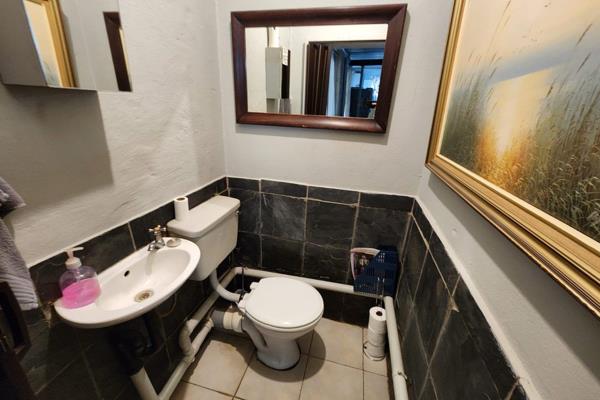 6 Bedroom Property for Sale in Pretoria North Gauteng