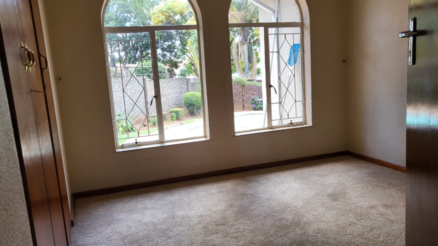 3 Bedroom Property for Sale in Helderkruin Gauteng