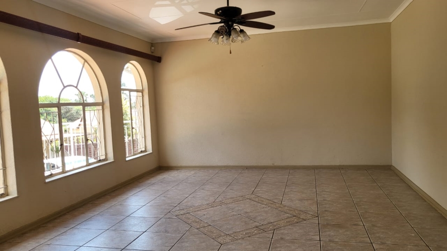 3 Bedroom Property for Sale in Helderkruin Gauteng