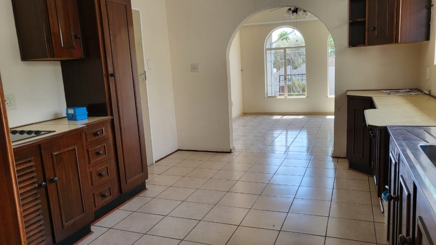 3 Bedroom Property for Sale in Helderkruin Gauteng