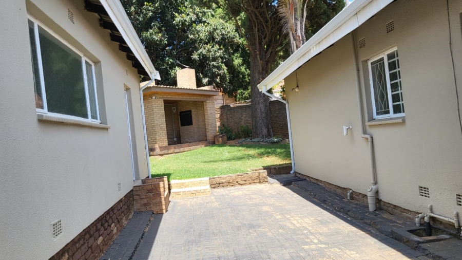 3 Bedroom Property for Sale in Helderkruin Gauteng