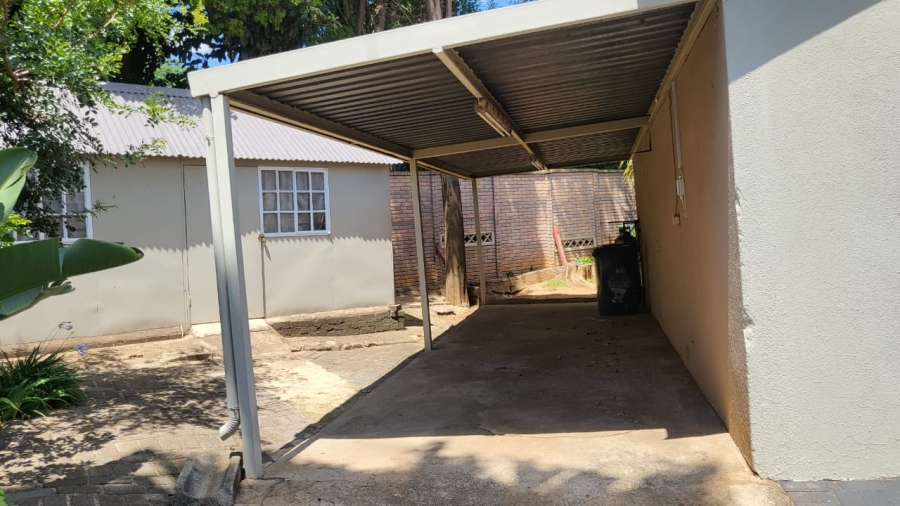 3 Bedroom Property for Sale in Helderkruin Gauteng