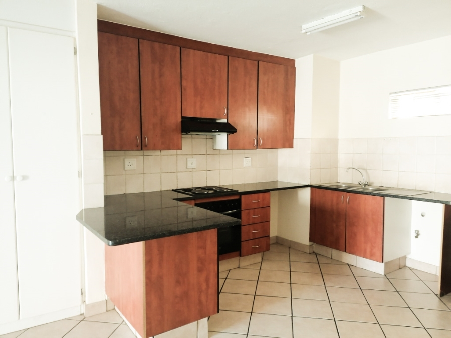 To Let 2 Bedroom Property for Rent in North Riding AH Gauteng