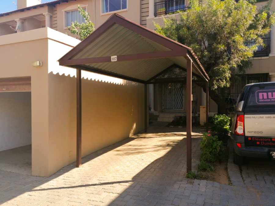 To Let 2 Bedroom Property for Rent in North Riding AH Gauteng