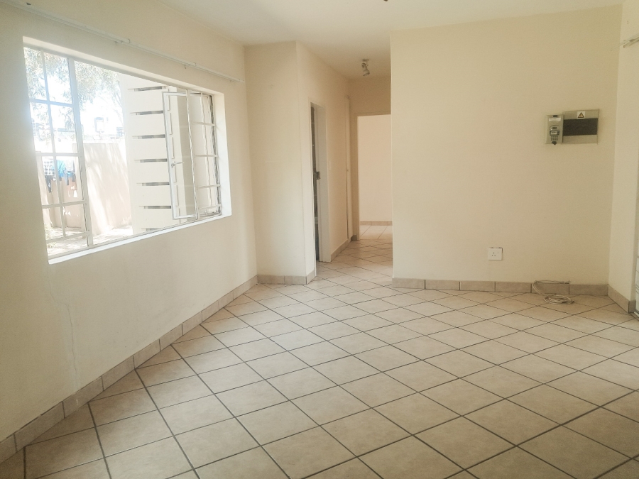 To Let 2 Bedroom Property for Rent in North Riding AH Gauteng