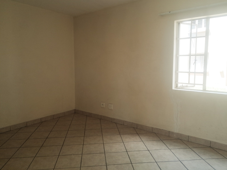 To Let 2 Bedroom Property for Rent in North Riding AH Gauteng