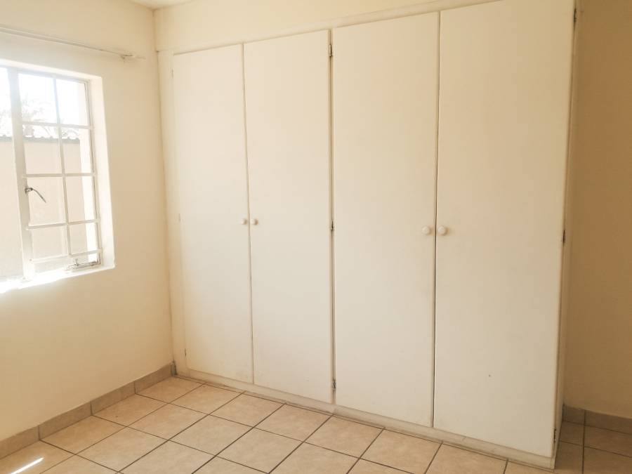 To Let 2 Bedroom Property for Rent in North Riding AH Gauteng