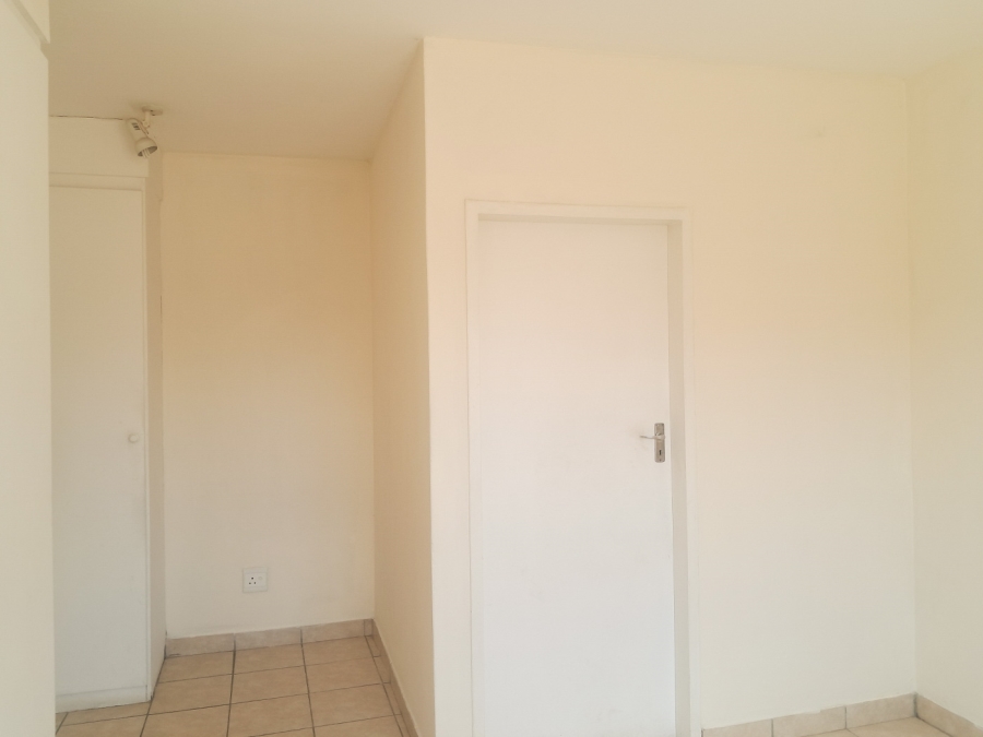 To Let 2 Bedroom Property for Rent in North Riding AH Gauteng