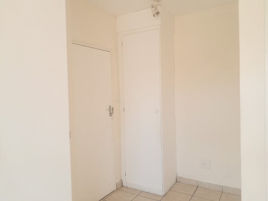 To Let 2 Bedroom Property for Rent in North Riding AH Gauteng