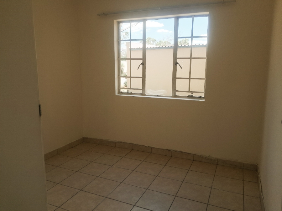 To Let 2 Bedroom Property for Rent in North Riding AH Gauteng