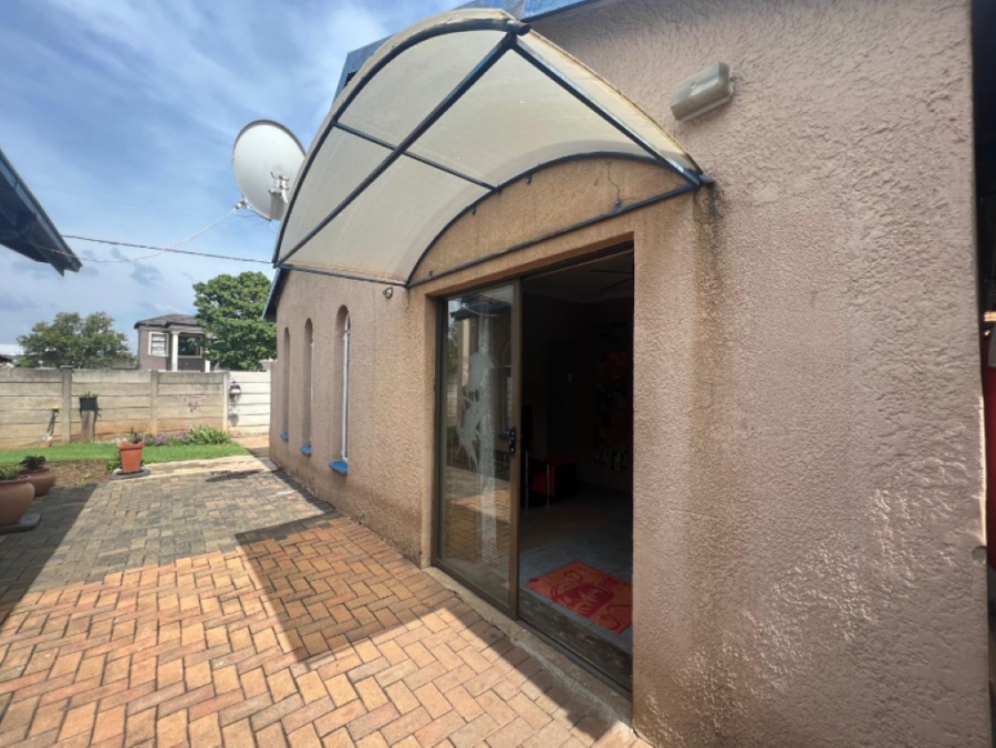 3 Bedroom Property for Sale in Mayberry Park Gauteng