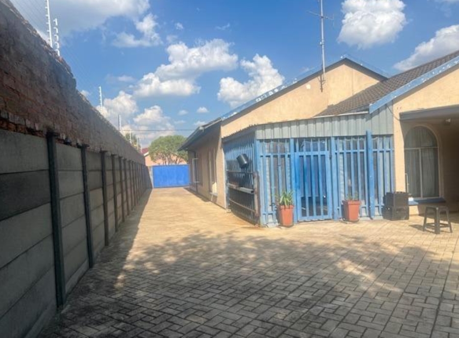 3 Bedroom Property for Sale in Mayberry Park Gauteng