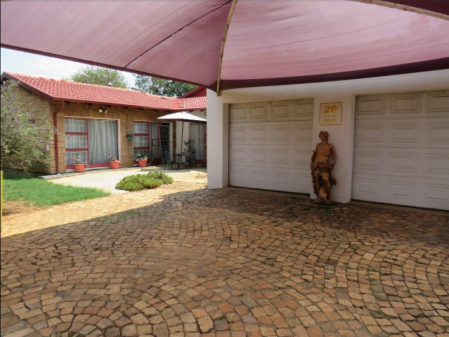 3 Bedroom Property for Sale in Mayberry Park Gauteng