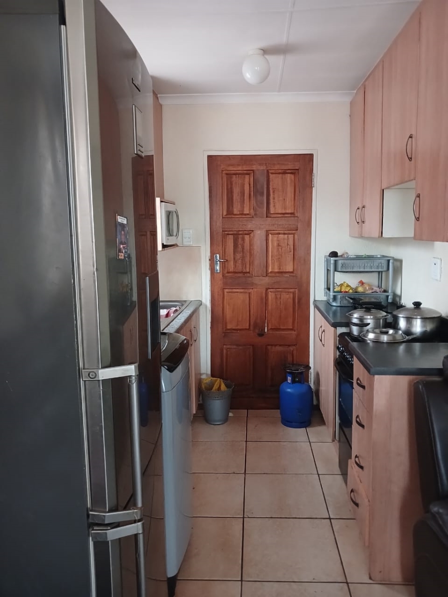 2 Bedroom Property for Sale in Cosmo City Gauteng