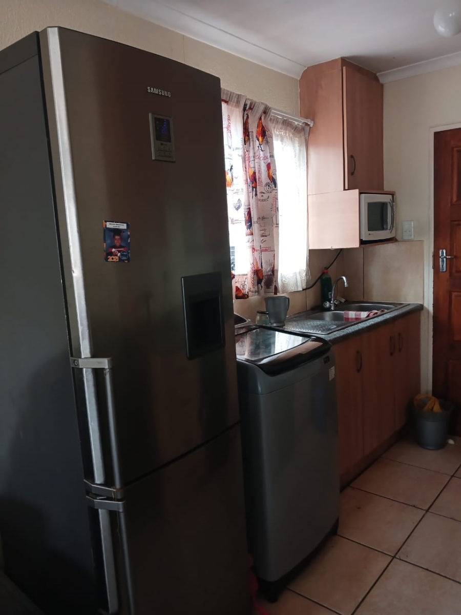 2 Bedroom Property for Sale in Cosmo City Gauteng