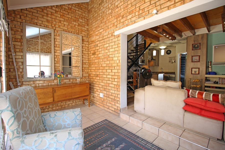 3 Bedroom Property for Sale in Wilgeheuwel Gauteng