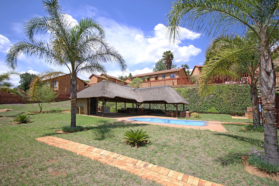 3 Bedroom Property for Sale in Wilgeheuwel Gauteng