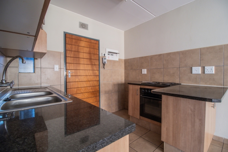 2 Bedroom Property for Sale in Kibler Park Gauteng