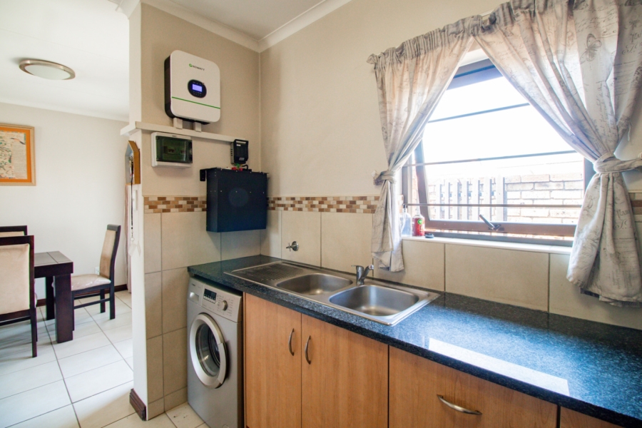 2 Bedroom Property for Sale in Brentwood Park Gauteng