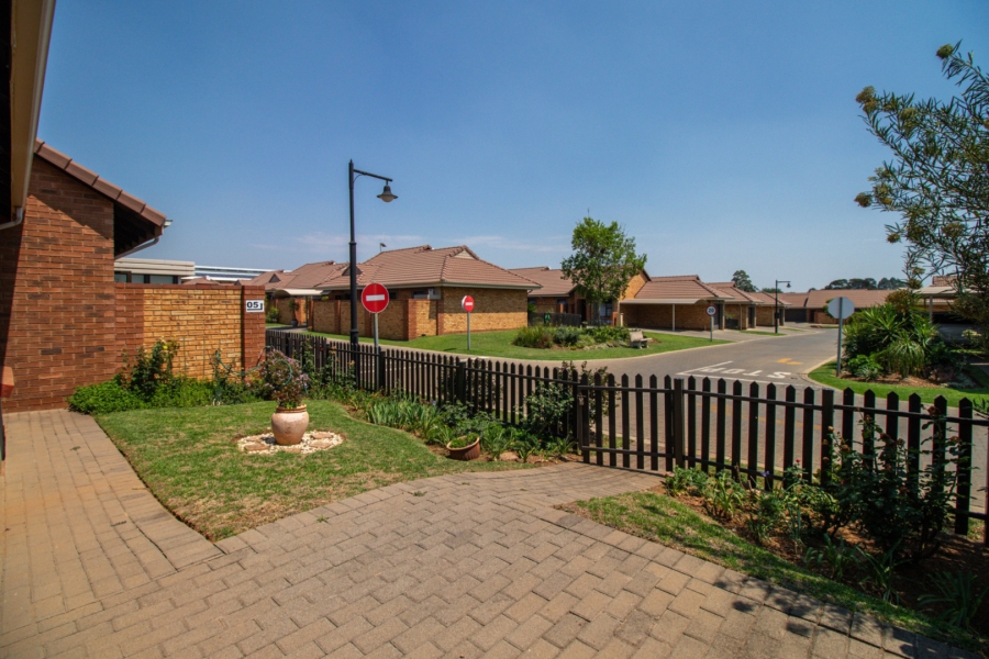 2 Bedroom Property for Sale in Brentwood Park Gauteng