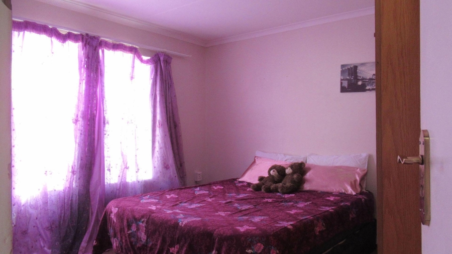 3 Bedroom Property for Sale in Radiokop Gauteng