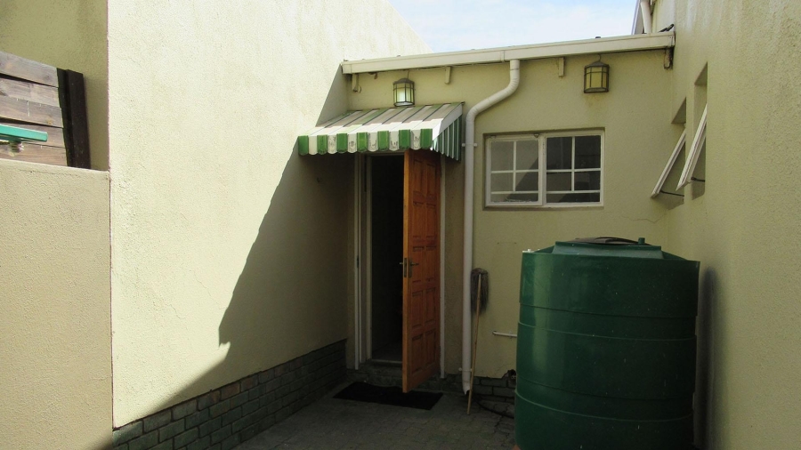 3 Bedroom Property for Sale in Radiokop Gauteng