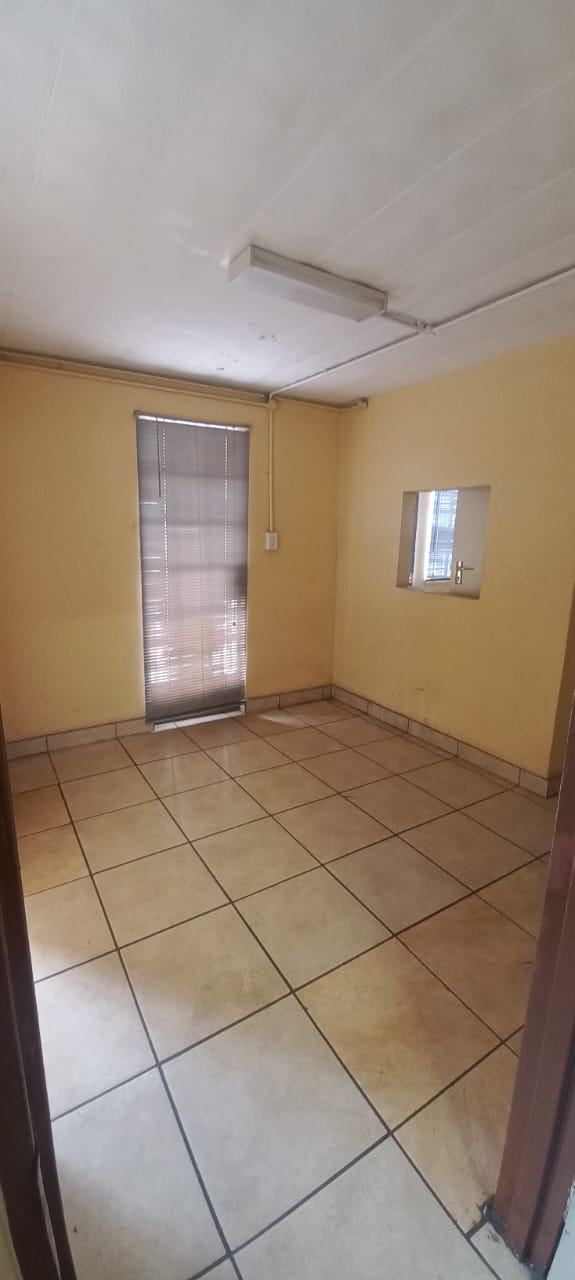 To Let commercial Property for Rent in Anderbolt Gauteng