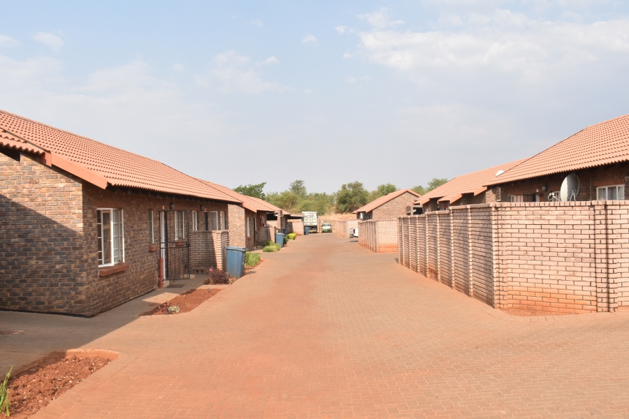 2 Bedroom Property for Sale in The Orchards Gauteng