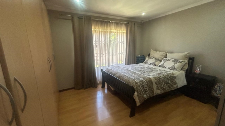 2 Bedroom Property for Sale in Bardene Gauteng