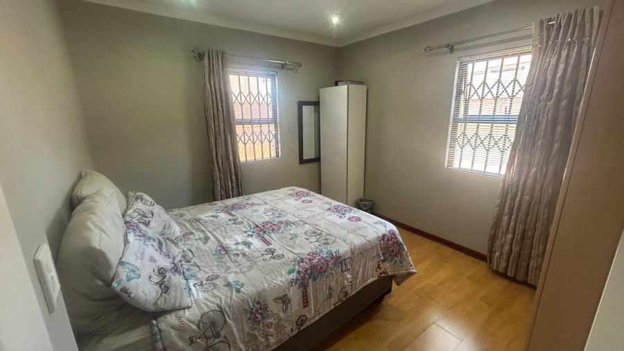 2 Bedroom Property for Sale in Bardene Gauteng