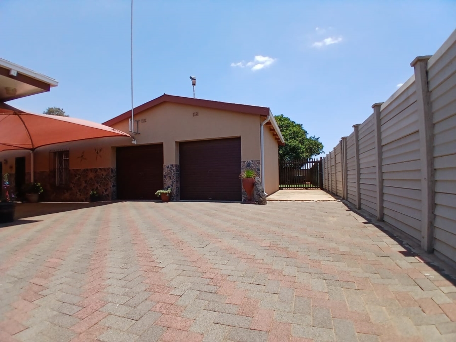 3 Bedroom Property for Sale in Riversdale Gauteng