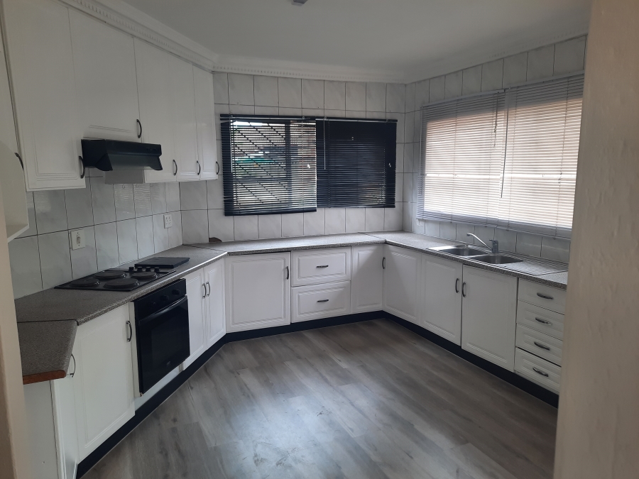 To Let 3 Bedroom Property for Rent in Illiondale Gauteng