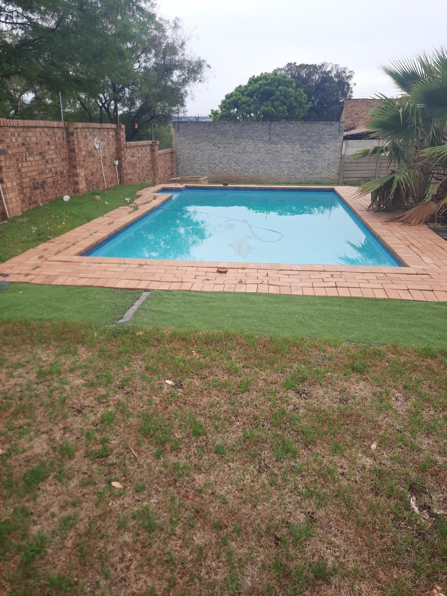 To Let 3 Bedroom Property for Rent in Illiondale Gauteng