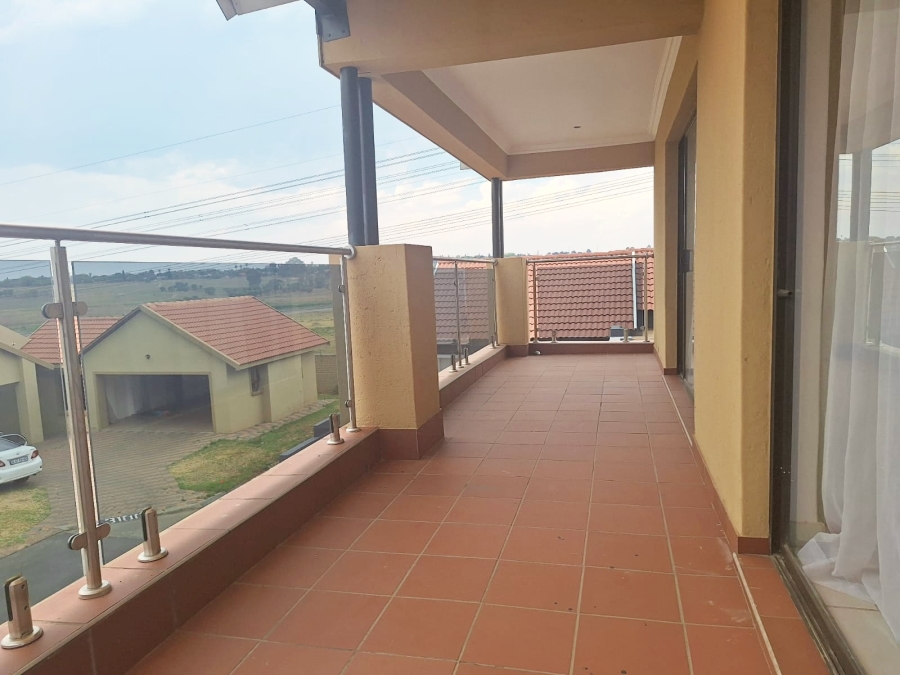 To Let 5 Bedroom Property for Rent in Brooklands Lifestyle Estate Gauteng