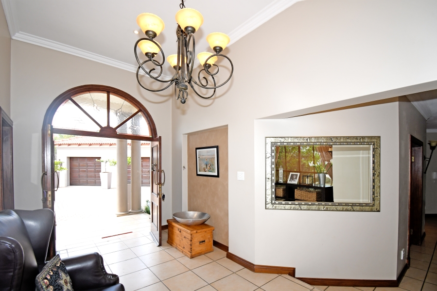 5 Bedroom Property for Sale in Blue Hills Country Estate Gauteng