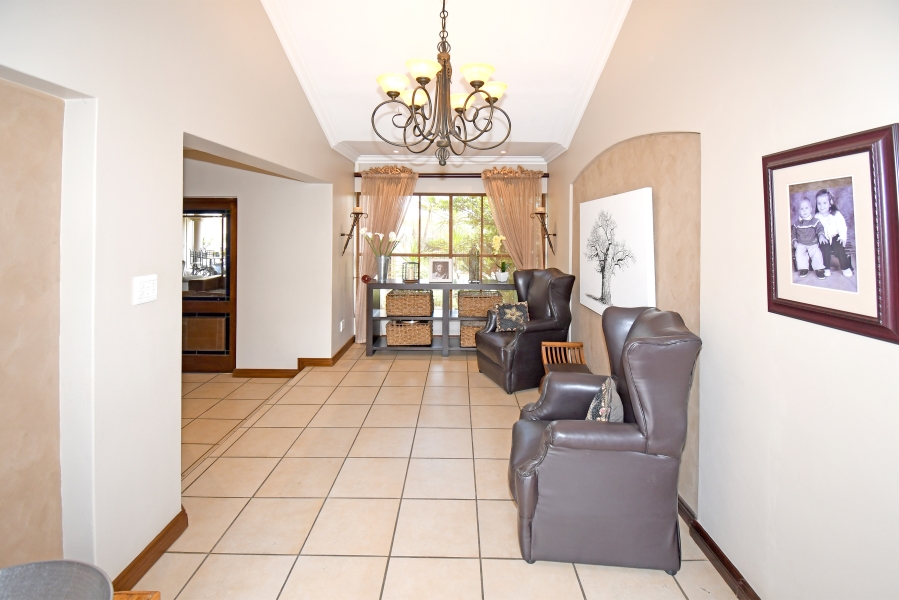 5 Bedroom Property for Sale in Blue Hills Country Estate Gauteng