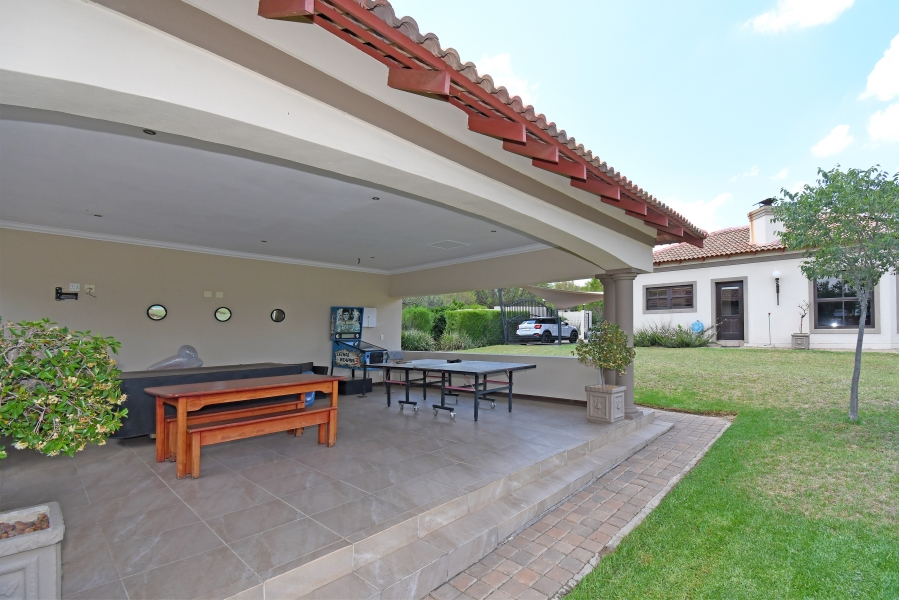 5 Bedroom Property for Sale in Blue Hills Country Estate Gauteng