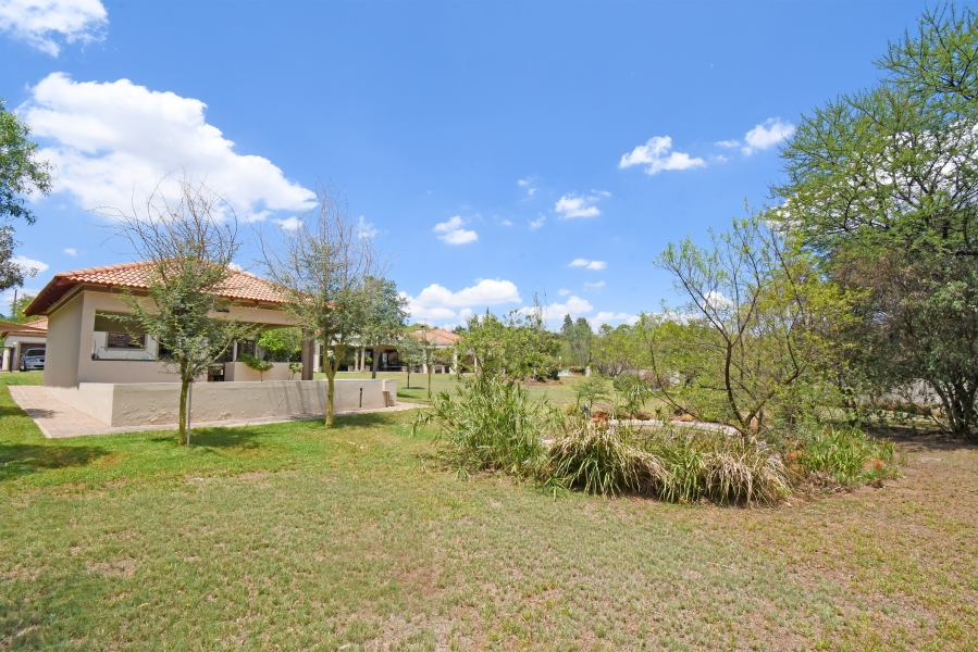 5 Bedroom Property for Sale in Blue Hills Country Estate Gauteng