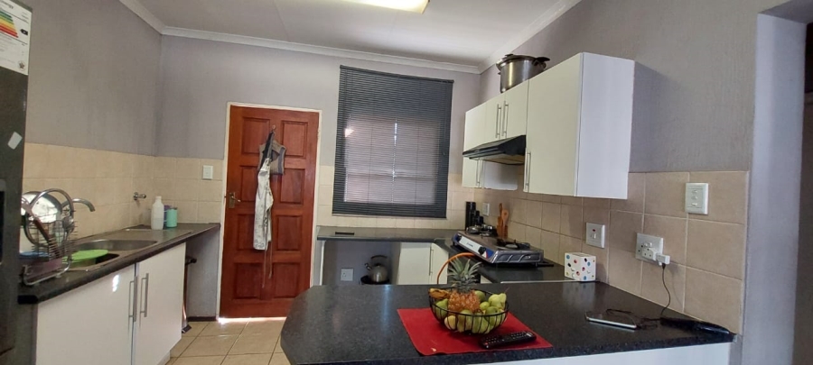 2 Bedroom Property for Sale in Georginia Gauteng