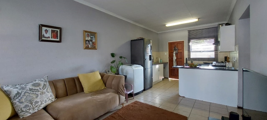 2 Bedroom Property for Sale in Georginia Gauteng