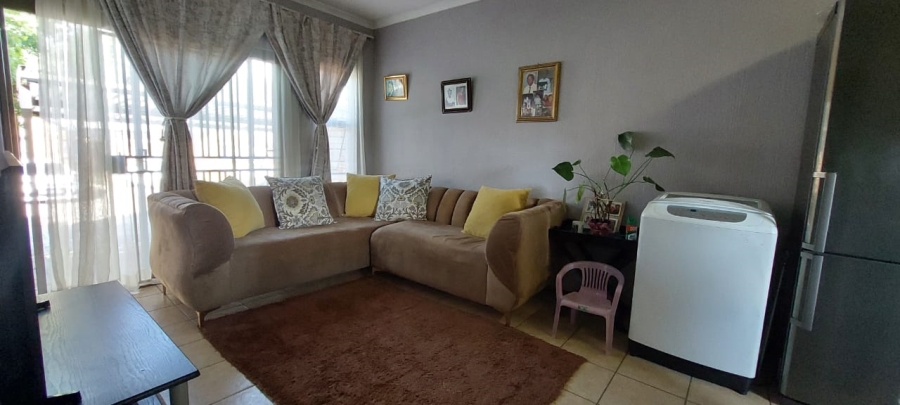 2 Bedroom Property for Sale in Georginia Gauteng