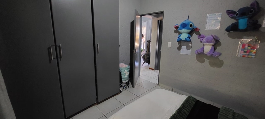 2 Bedroom Property for Sale in Constantia Kloof Gauteng