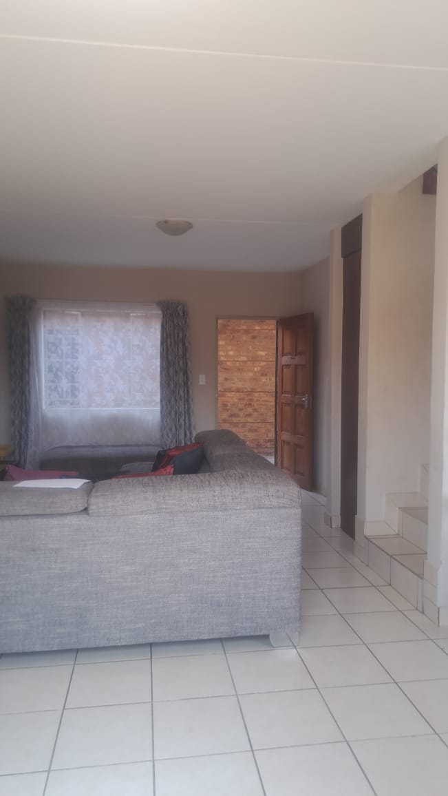 3 Bedroom Property for Sale in Annlin Gauteng